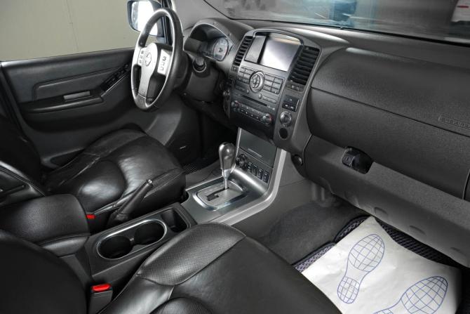 Nissan Navara (Frontier) III (D40) Рестайлинг с пробегом 2011 года, цена 1 729 000 рублей, 203400 км, offers.body_type.unknown, Автокод Объявления