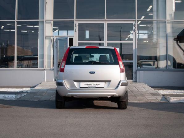 Ford Fusion I Рестайлинг с пробегом 2006 года, цена 380 000 рублей, 232539 км, хэтчбек, Автокод Объявления