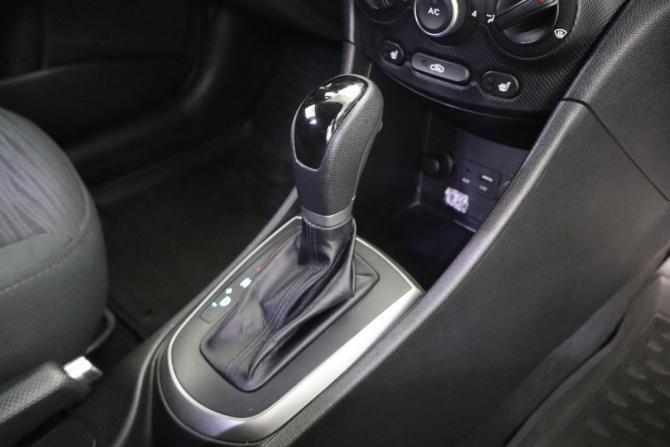 Hyundai Solaris I Рестайлинг с пробегом 2015 года, цена 949 000 рублей, 136000 км, хэтчбек, Автокод Объявления