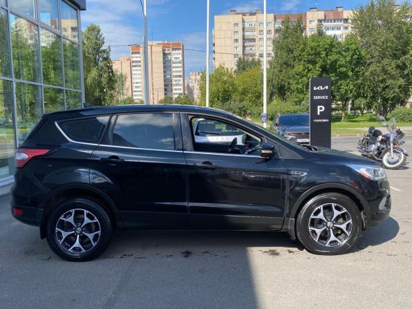 Ford Kuga II Рестайлинг с пробегом 2017 года, цена 1 590 000 рублей, 124000 км, внедорожник, Автокод Объявления