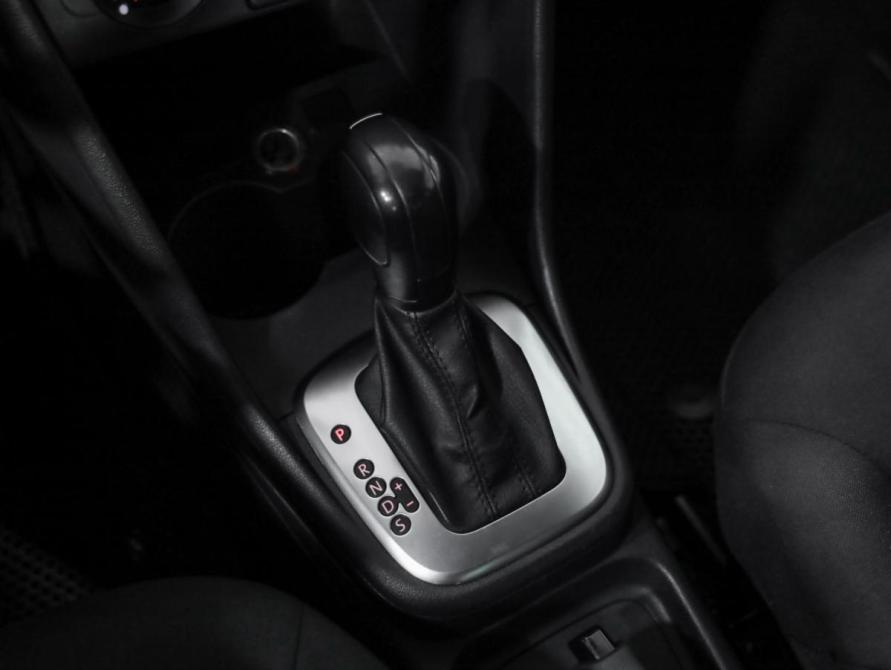 Volkswagen Polo V Рестайлинг Санкт-Петербург  - изображение 17