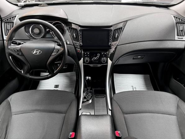 Hyundai Sonata VI (YF) с пробегом 2011 года, цена 945 000 рублей, 267025 км, седан, Автокод Объявления