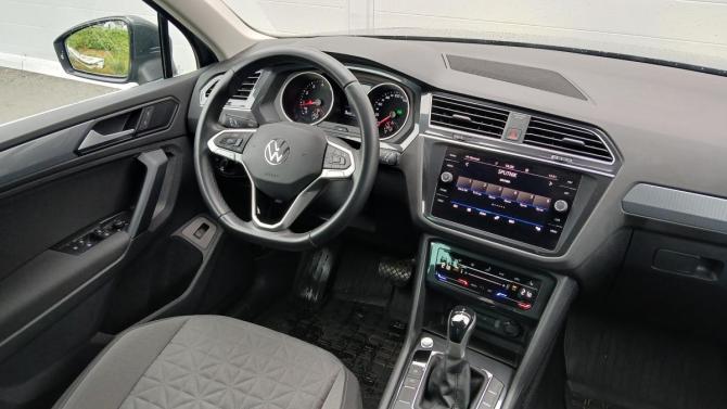 Volkswagen Tiguan II Рестайлинг с пробегом 2021 года, цена 3 340 000 рублей, 45825 км, внедорожник, Автокод Объявления