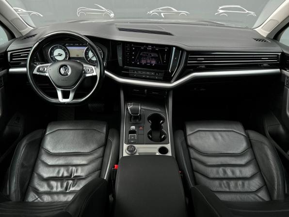 Volkswagen Touareg III с пробегом 2019 года, цена 3 780 400 рублей, 112259 км, внедорожник, Автокод Объявления