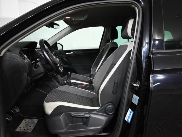 Volkswagen Tiguan II с пробегом 2019 года, цена 2 300 000 рублей, 136249 км, внедорожник, Автокод Объявления