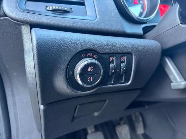 Opel Astra J с пробегом 2012 года, цена 515 000 рублей, 221000 км, хэтчбек, Автокод Объявления