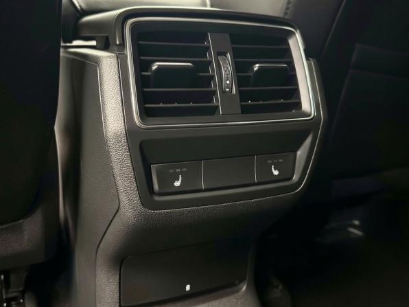 Skoda Karoq I с пробегом 2020 года, цена 2 429 000 рублей, 98215 км, внедорожник, Автокод Объявления