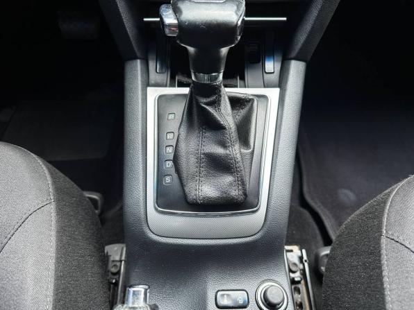 Skoda Octavia II (A5) Рестайлинг с пробегом 2011 года, цена 699 000 рублей, 216500 км, лифтбек, Автокод Объявления