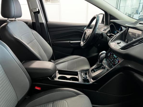 Ford Kuga II Рестайлинг с пробегом 2016 года, цена 1 270 000 рублей, 188300 км, внедорожник, Автокод Объявления