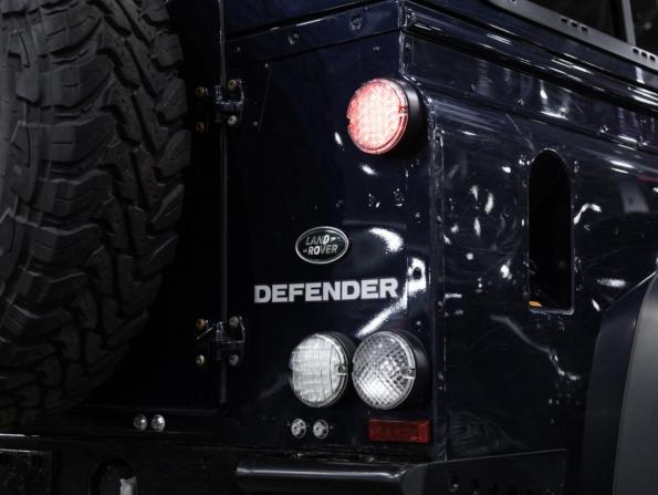Land Rover Defender I Рестайлинг с пробегом 2014 года, цена 3 246 732 рубля, 126480 км, внедорожник, Автокод Объявления