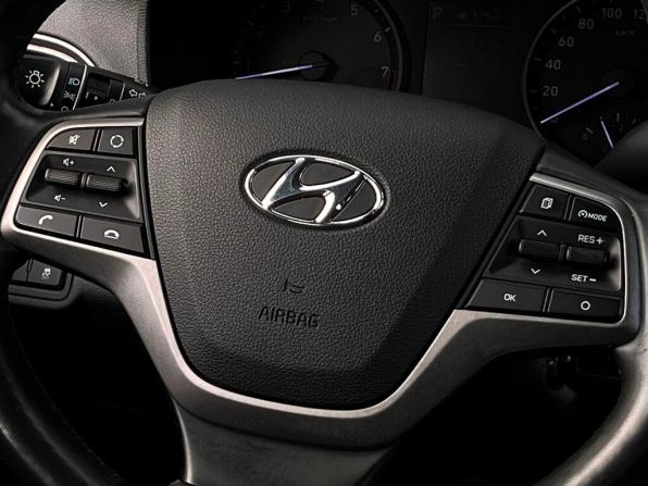 Hyundai Solaris II с пробегом 2019 года, цена 1 190 600 рублей, 129736 км, седан, Автокод Объявления