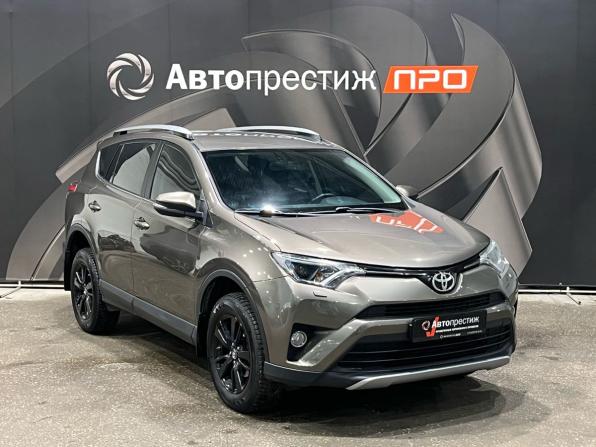 Toyota RAV4 IV (XA40) Рестайлинг с пробегом 2017 года, цена 2 050 000 рублей, 123640 км, внедорожник, Автокод Объявления