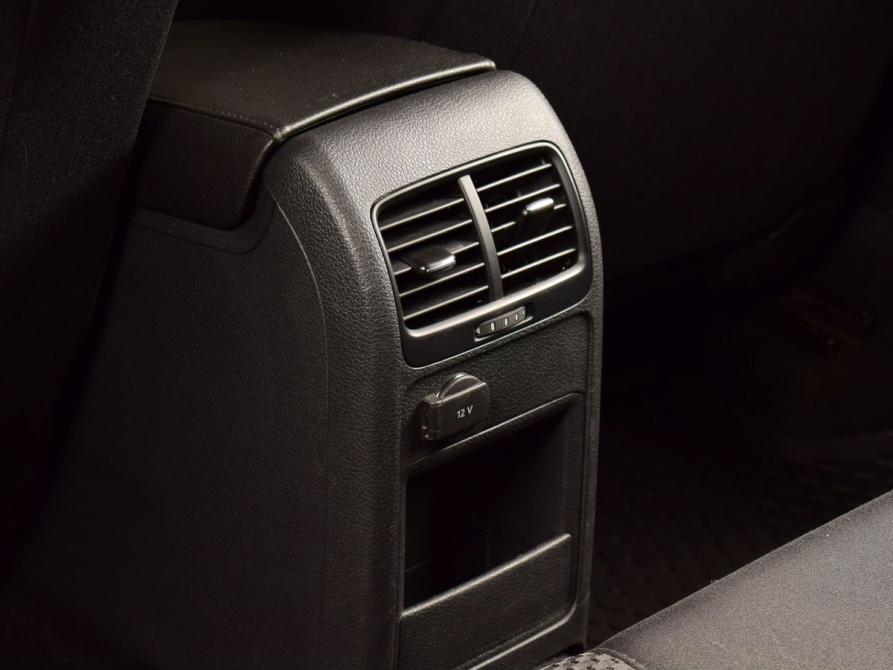 Volkswagen Jetta VI Кемерово  - изображение 14