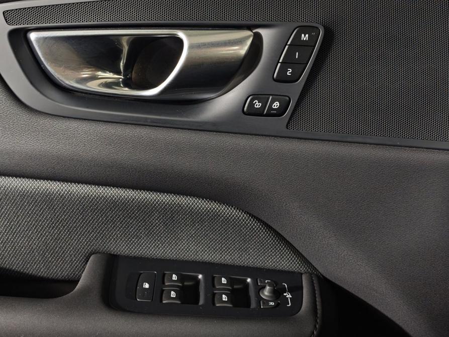 Volvo XC60 II Рестайлинг Москва  - изображение 22
