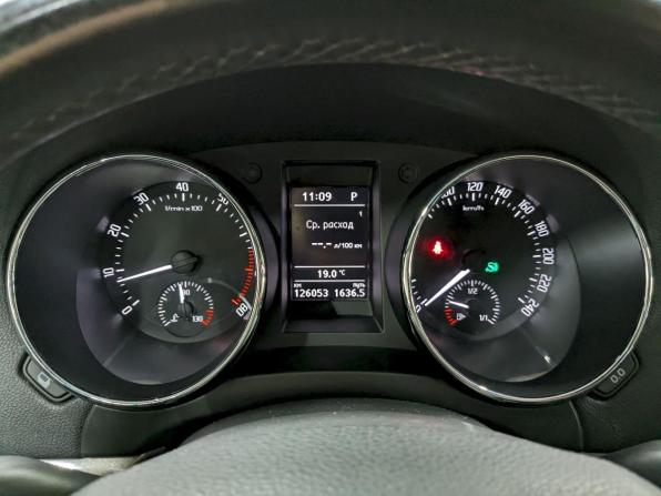 Skoda Yeti I Рестайлинг с пробегом 2015 года, цена 1 150 000 рублей, 126049 км, внедорожник, Автокод Объявления