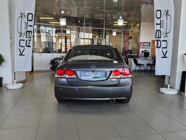 Honda Civic VIII Рестайлинг с пробегом 2009 года, цена 645 000 рублей, 228000 км, седан, Автокод Объявления