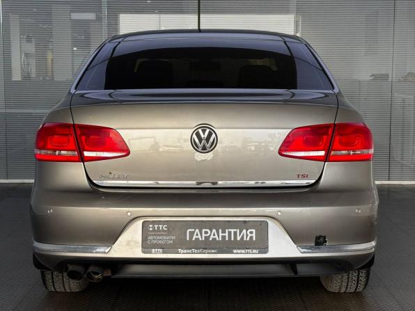 Volkswagen Passat B7 с пробегом 2012 года, цена 740 000 рублей, 236360 км, седан, Автокод Объявления