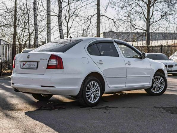 Skoda Octavia II (A5) Рестайлинг с пробегом 2012 года, цена 675 000 рублей, 219889 км, универсал, Автокод Объявления