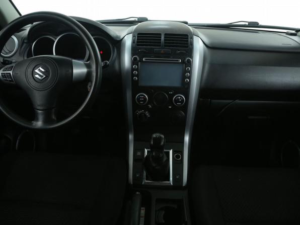 Suzuki Grand Vitara II Рестайлинг с пробегом 2010 года, цена 856 000 рублей, 176000 км, внедорожник, Автокод Объявления