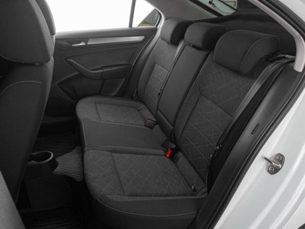 Volkswagen Polo VI с пробегом 2022 года, цена 1 599 000 рублей, 73264 км, лифтбек, Автокод Объявления