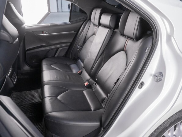 Toyota Camry VIII (XV70) с пробегом 2018 года, цена 3 389 000 рублей, 99364 км, седан, Автокод Объявления