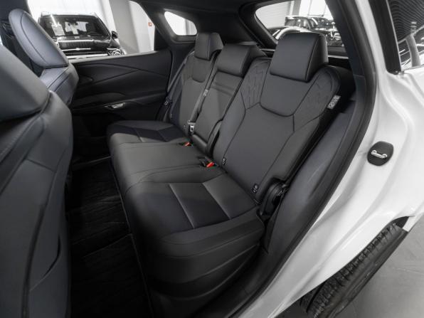 Lexus RX V с пробегом 2026 года, цена 8 600 000 рублей, 15 км, внедорожник, Автокод Объявления