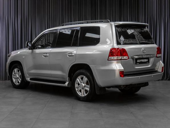 Toyota Land Cruiser 200 Series с пробегом 2007 года, цена 2 849 000 рублей, 374117 км, внедорожник, Автокод Объявления