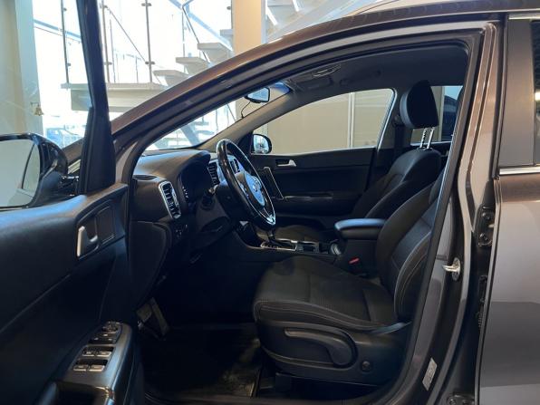 Kia Sportage IV Рестайлинг с пробегом 2018 года, цена 2 280 000 рублей, 138819 км, внедорожник, Автокод Объявления
