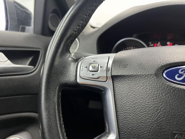 Ford Mondeo IV Рестайлинг с пробегом 2013 года, цена 899 000 рублей, 137000 км, седан, Автокод Объявления