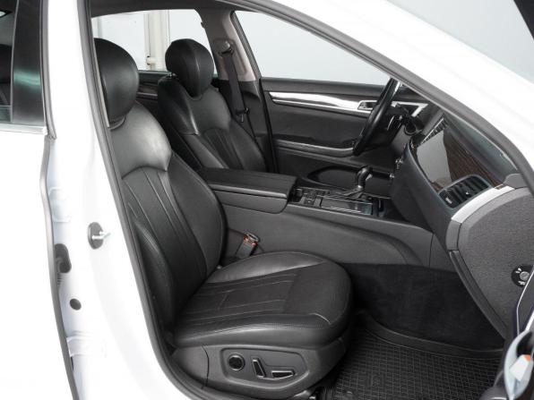 Hyundai Genesis II с пробегом 2014 года, цена 2 075 000 рублей, 225974 км, седан, Автокод Объявления