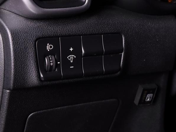 Kia Sportage IV Рестайлинг с пробегом 2019 года, цена 1 845 000 рублей, 181000 км, внедорожник, Автокод Объявления