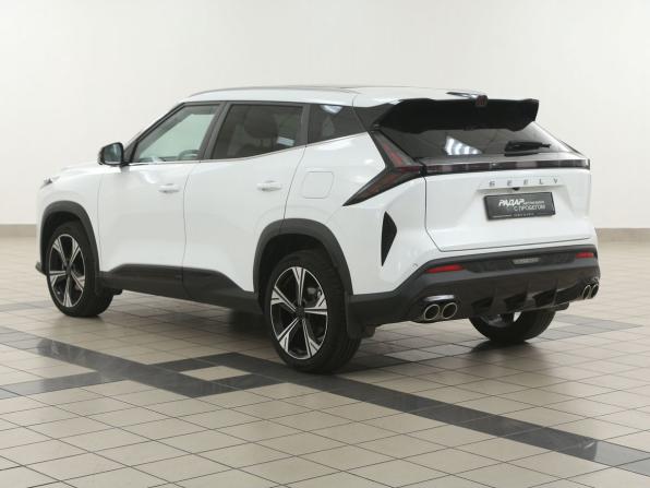 Geely Atlas II с пробегом 2023 года, цена 2 529 000 рублей, 35800 км, внедорожник, Автокод Объявления
