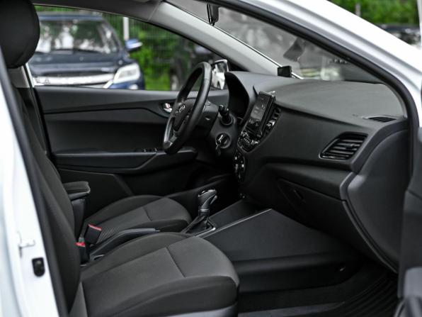 Hyundai Solaris II Рестайлинг с пробегом 2020 года, цена 1 490 000 рублей, 60117 км, седан, Автокод Объявления