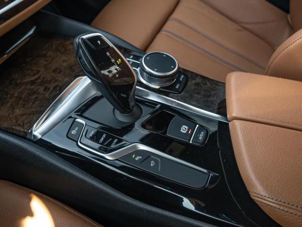 BMW 5 серии VII (G30/G31/G38) с пробегом 2019 года, цена 4 200 000 рублей, 105590 км, седан, Автокод Объявления