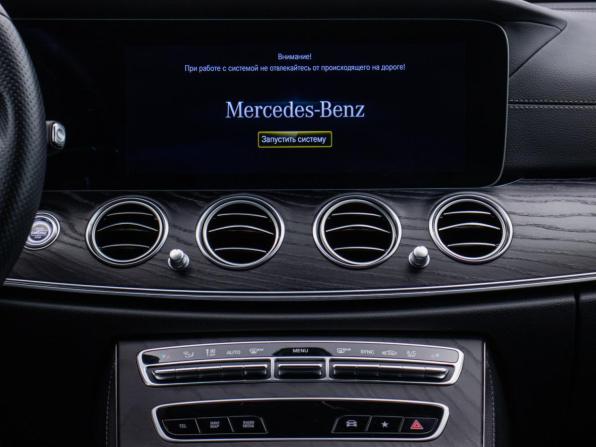 Mercedes-Benz E-Класс V (W213 S213 C238) Рестайлинг с пробегом 2021 года, цена 4 034 000 рублей, 75640 км, седан, Автокод Объявления