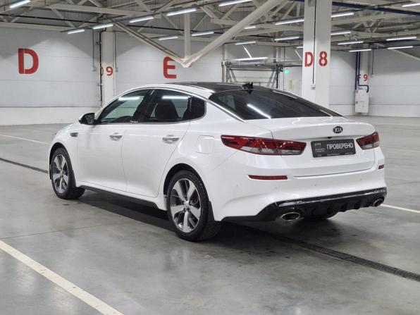 Kia Optima IV Рестайлинг с пробегом 2018 года, цена 2 010 000 рублей, 178723 км, седан, Автокод Объявления
