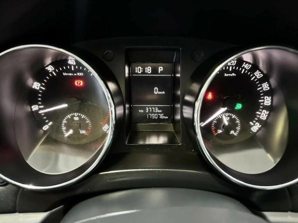 Skoda Yeti I Рестайлинг с пробегом 2014 года, цена 982 800 рублей, 179068 км, внедорожник, Автокод Объявления