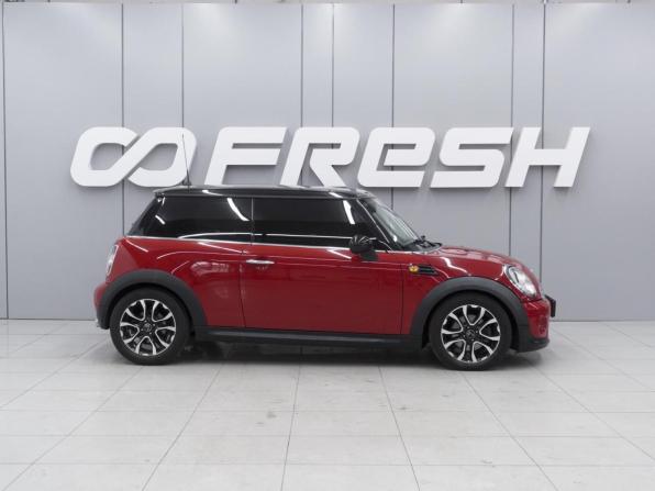 Mini Hatch II (R56) Рестайлинг с пробегом 2013 года, цена 1 270 000 рублей, 111120 км, хэтчбек, Автокод Объявления