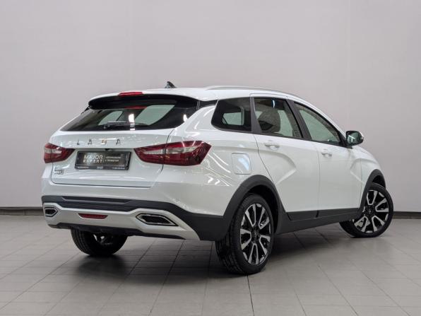 Lada (ВАЗ) Vesta I Рестайлинг (NG) с пробегом 2024 года, цена 1 425 000 рублей, 43048 км, универсал, Автокод Объявления