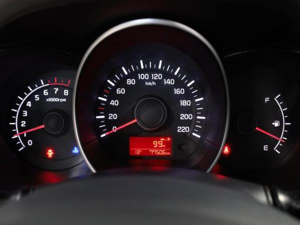 Kia Rio III Рестайлинг с пробегом 2017 года, цена 1 199 000 рублей, 77506 км, хэтчбек, Автокод Объявления