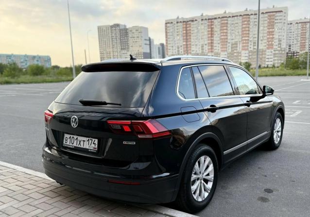 Volkswagen Tiguan II с пробегом 2019 года, цена 2 606 000 рублей, 116644 км, внедорожник, Автокод Объявления