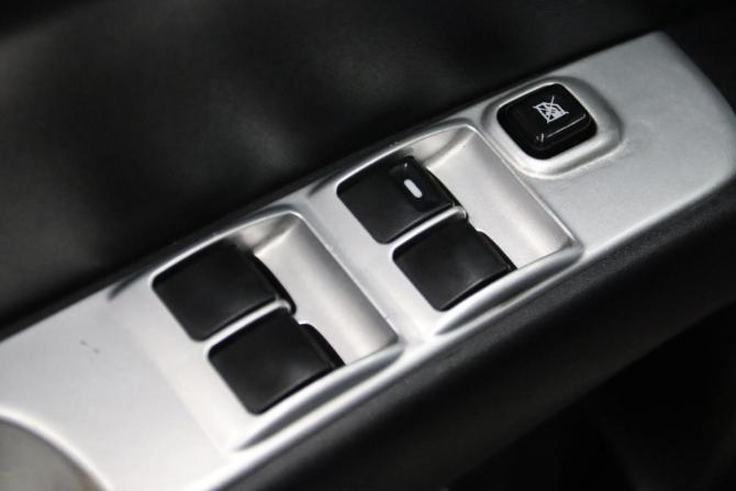 Mitsubishi L200 IV Рестайлинг с пробегом 2014 года, цена 1 525 250 рублей, 296296 км, пикап, Автокод Объявления