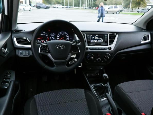 Hyundai Solaris II Рестайлинг с пробегом 2020 года, цена 1 349 000 рублей, 122883 км, седан, Автокод Объявления