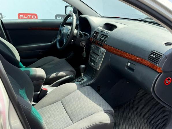 Toyota Avensis II с пробегом 2005 года, цена 584 990 рублей, 254000 км, седан, Автокод Объявления