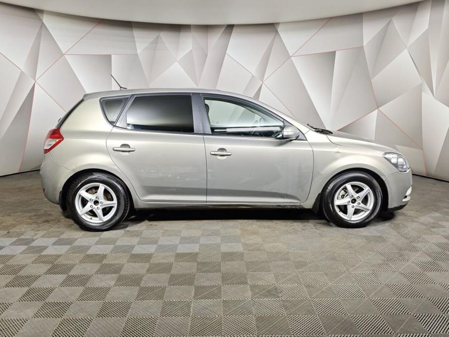 Kia Ceed I Рестайлинг Москва  - изображение 6