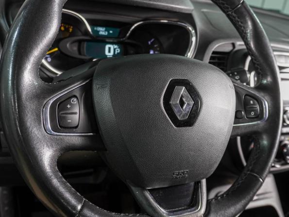 Renault Kaptur I с пробегом 2016 года, цена 1 129 000 рублей, 113962 км, внедорожник, Автокод Объявления