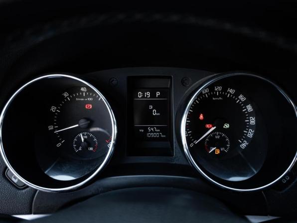 Skoda Yeti I Рестайлинг с пробегом 2014 года, цена 975 000 рублей, 109007 км, внедорожник, Автокод Объявления