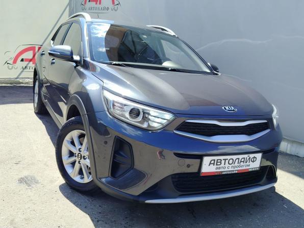 Kia Stonic I с пробегом 2019 года, цена 1 850 000 рублей, 21647 км, внедорожник, Автокод Объявления