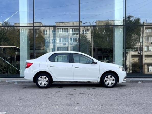 Renault Logan II с пробегом 2016 года, цена 671 000 рублей, 133772 км, седан, Автокод Объявления