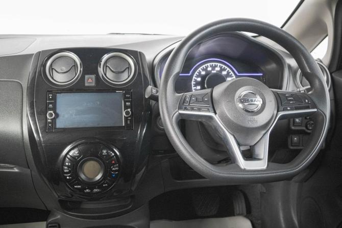 Nissan Note II Рестайлинг с пробегом 2017 года, цена 999 000 рублей, 171000 км, хэтчбек, Автокод Объявления